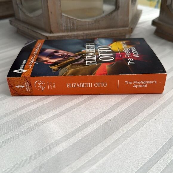 The Firefighters Appeal by Elizabeth Otto Super Romance Book - Picture 5 of 7